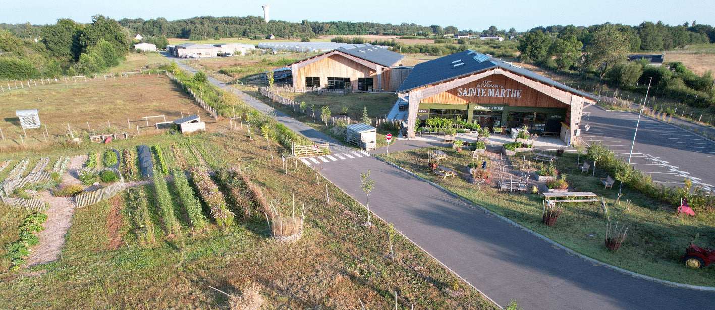 Charger la vidéo : Visitez la Ferme de Sainte Marthe